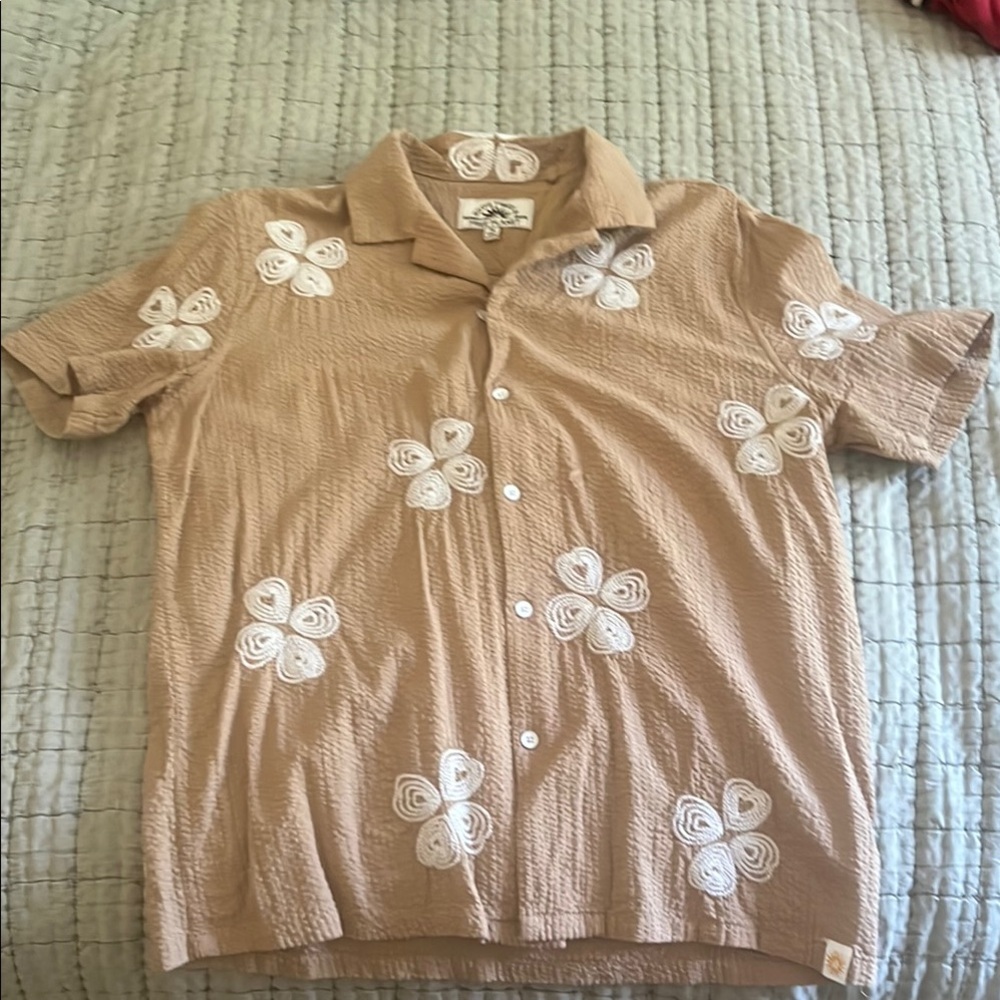 Free Planet Beige Shirt with White Embroidery